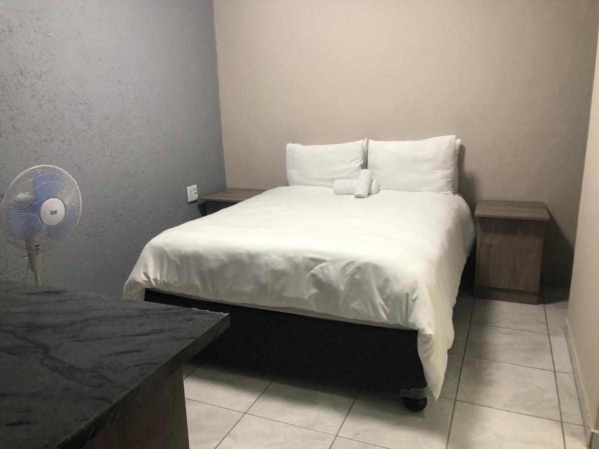 The Nest Overnight And Accommodation Usakos Exterior foto