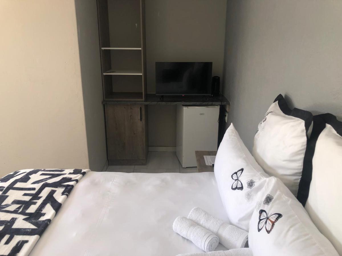 The Nest Overnight And Accommodation Usakos Exterior foto
